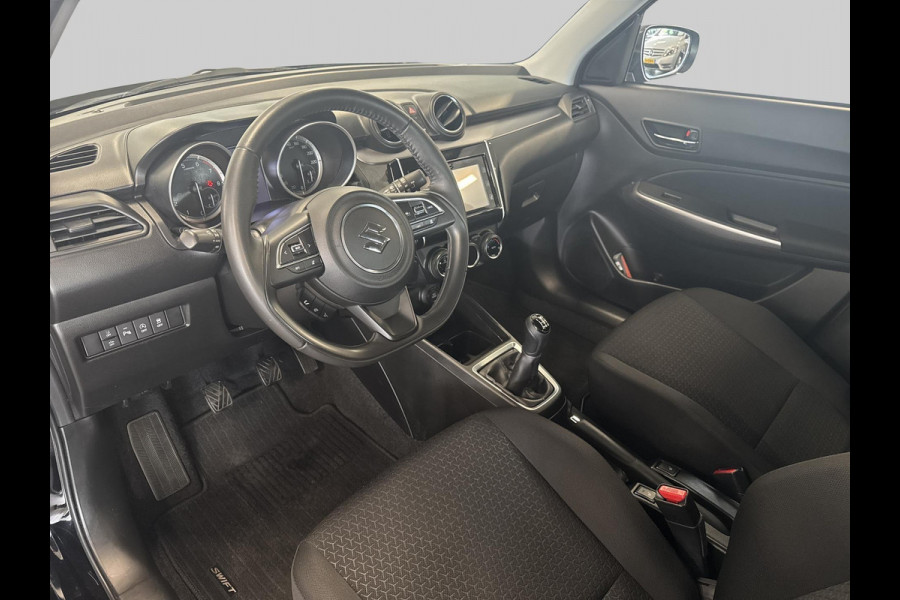 Suzuki Swift 1.2 Style Smart Hybrid  navigatie | stoelverwarming | blind-spot | LED | adaptive cuise | achteruitrijcamera | Apple Carplay/Android Auto |