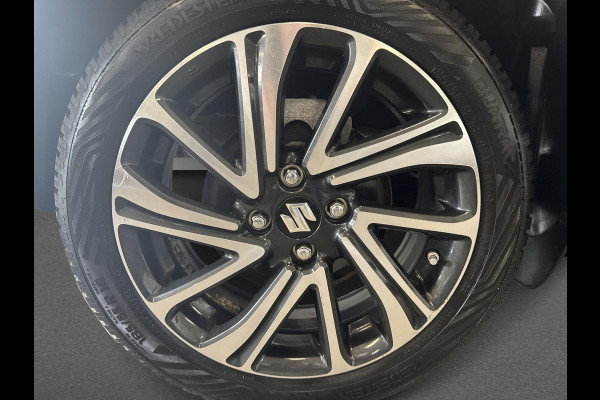 Suzuki Swift 1.2 Style Smart Hybrid  navigatie | stoelverwarming | blind-spot | LED | adaptive cuise | achteruitrijcamera | Apple Carplay/Android Auto |