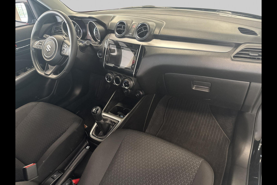 Suzuki Swift 1.2 Style Smart Hybrid  navigatie | stoelverwarming | blind-spot | LED | adaptive cuise | achteruitrijcamera | Apple Carplay/Android Auto |