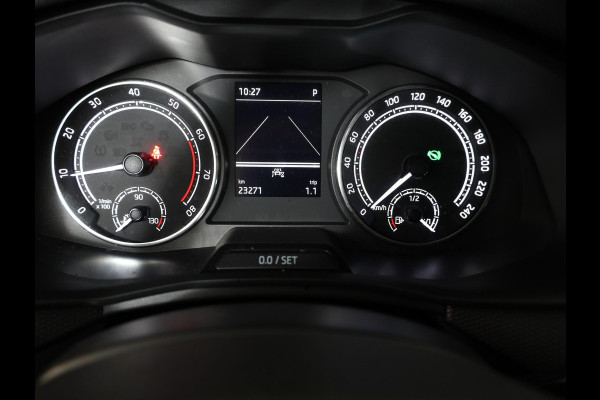 Škoda Kamiq 1.0 TSI Ambition 110 pk Automaat (DSG) | Verlengde garantie | Navigatie via App | Parkeersensoren achter | Autom. airco | LED koplampen |