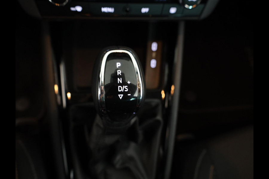 Škoda Kamiq 1.0 TSI Ambition 110 pk Automaat (DSG) | Verlengde garantie | Navigatie via App | Parkeersensoren achter | Autom. airco | LED koplampen |