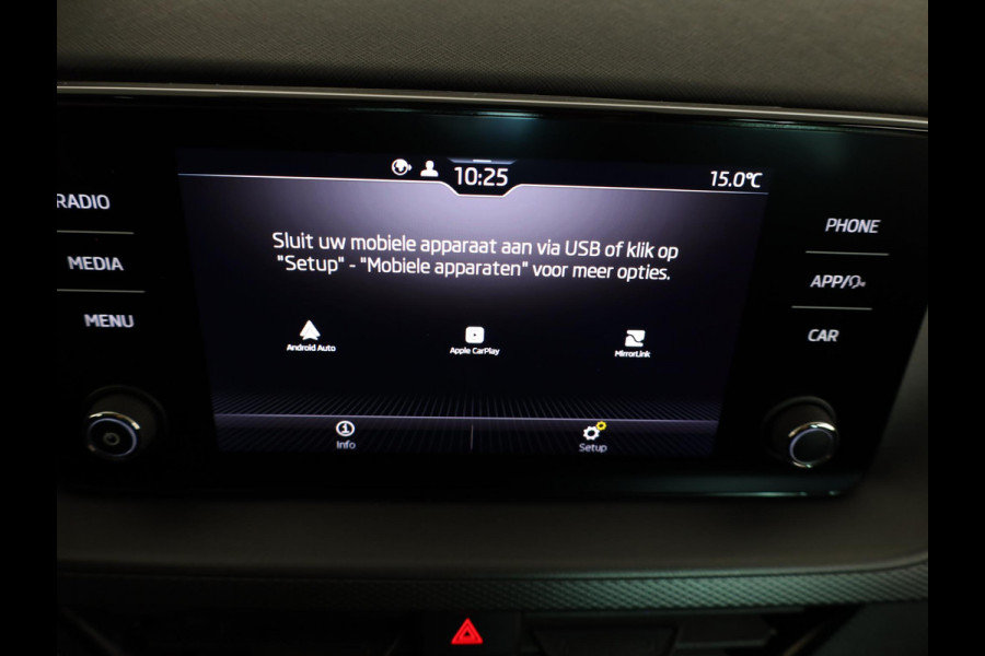Škoda Kamiq 1.0 TSI Ambition 110 pk Automaat (DSG) | Verlengde garantie | Navigatie via App | Parkeersensoren achter | Autom. airco | LED koplampen |