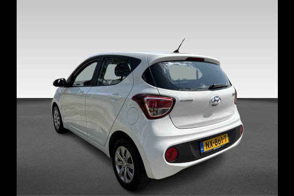 Hyundai i10 1.0i Private Lease Edition KEURIGE AUTO // LAGE KMSTAND