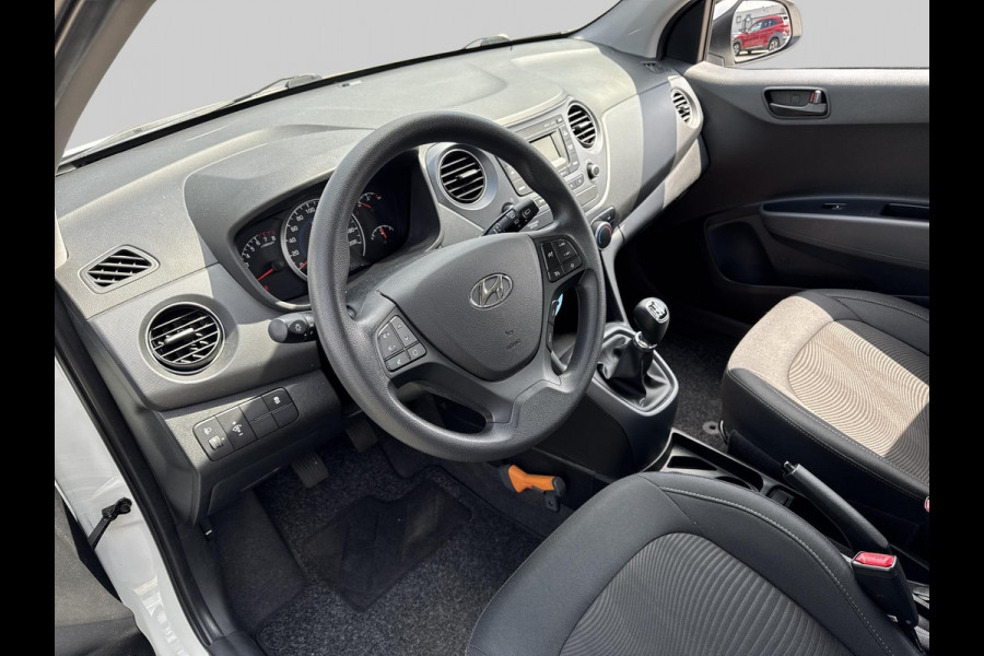 Hyundai i10 1.0i Private Lease Edition KEURIGE AUTO // LAGE KMSTAND