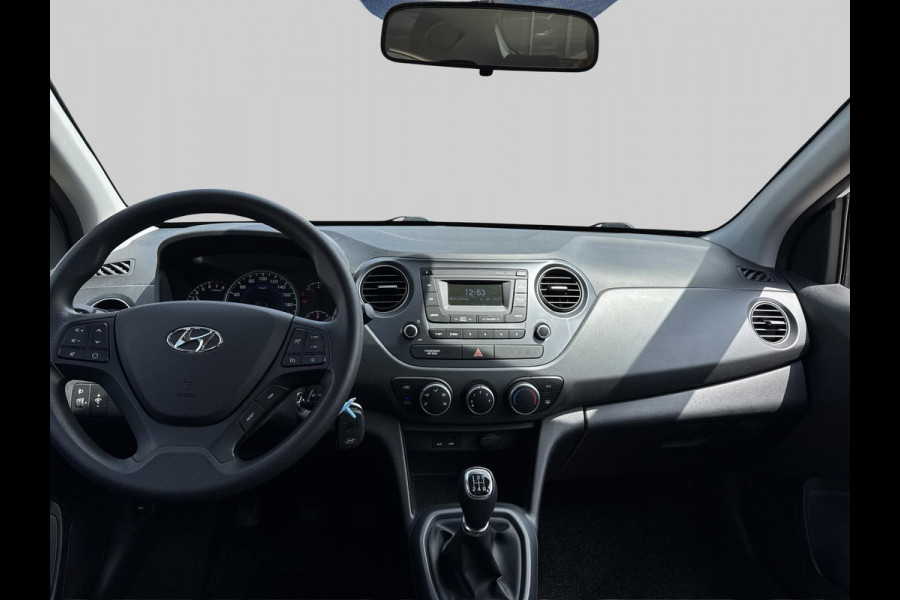Hyundai i10 1.0i Private Lease Edition KEURIGE AUTO // LAGE KMSTAND