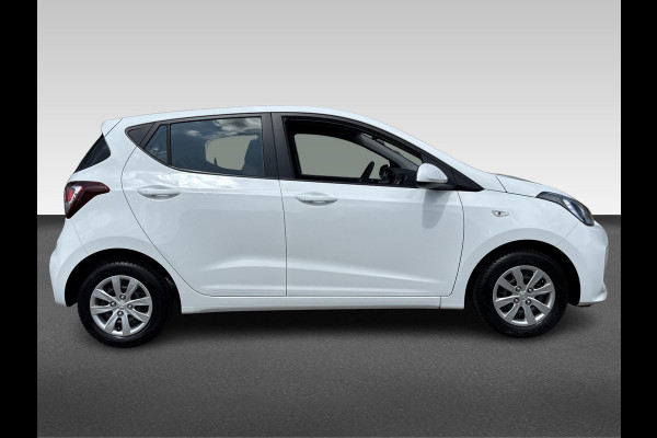 Hyundai i10 1.0i Private Lease Edition KEURIGE AUTO // LAGE KMSTAND