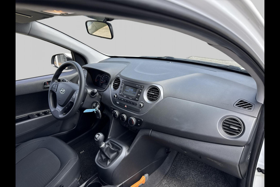 Hyundai i10 1.0i Private Lease Edition KEURIGE AUTO // LAGE KMSTAND