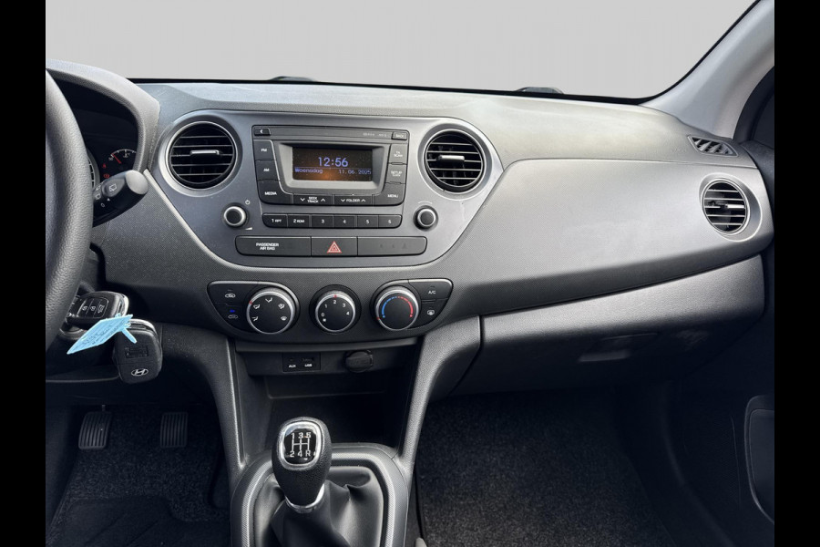 Hyundai i10 1.0i Private Lease Edition KEURIGE AUTO // LAGE KMSTAND