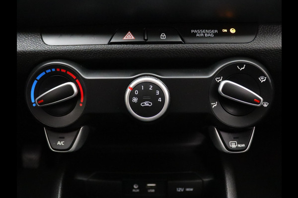 Kia Stonic 100pk T-GDi DynamicLine Camera | Climate | Cruise | Navi | Parkeersens. achter