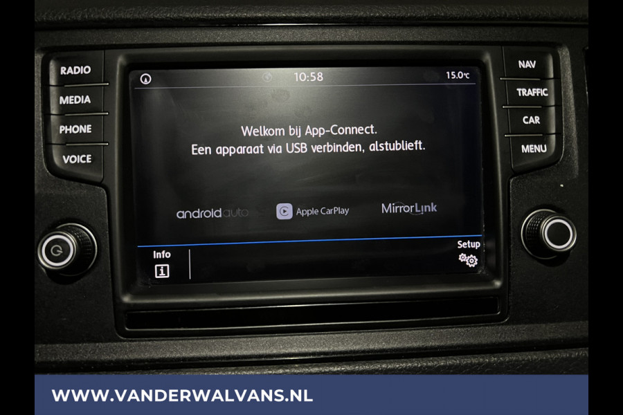 Volkswagen Crafter 2.0 TDI 141pk L3H2 L2H1 Euro6 Airco | Camera | Navigatie | Apple Carplay | Adaptieve Cruisecontrol Android Auto, Parkeersensoren, Stoelverwarming, Bijrijdersbank