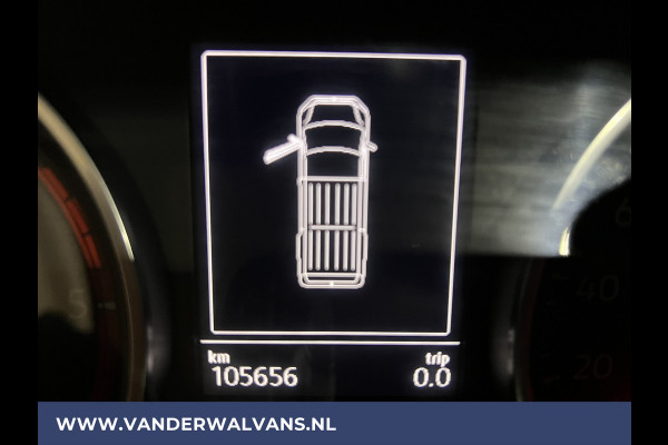 Volkswagen Crafter 2.0 TDI 141pk L3H2 L2H1 Euro6 Airco | Camera | Navigatie | Apple Carplay | Adaptieve Cruisecontrol Android Auto, Parkeersensoren, Stoelverwarming, Bijrijdersbank