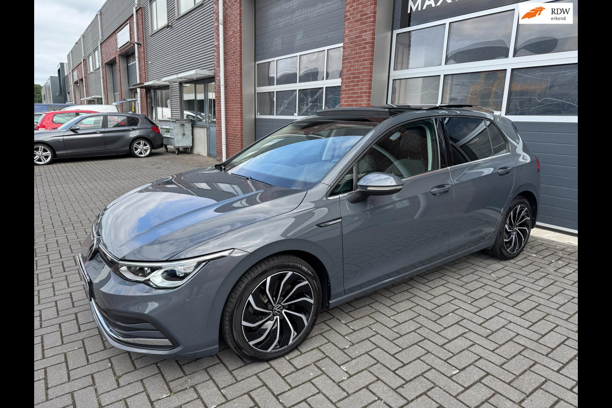 Volkswagen Golf 1.5 TSI 150PK Style IQ LED ACC Pano Carplay Volkswagen Golf 1.5 TSI 150PK Style IQ LED ACC Pano Carplay
