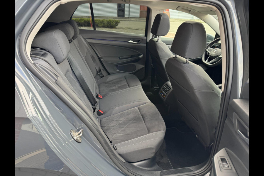 Volkswagen Golf 1.5 TSI 150PK Style IQ LED ACC Pano Carplay