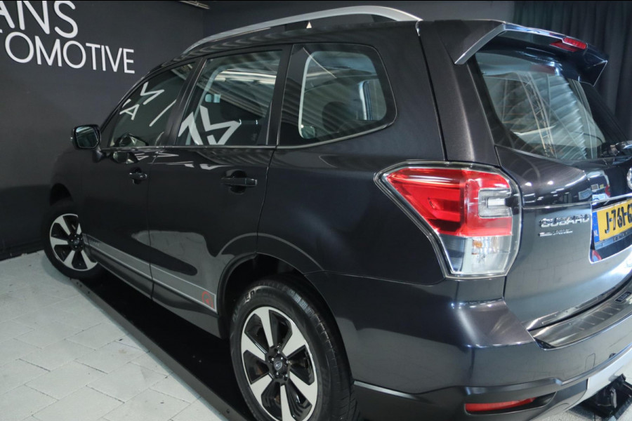 Subaru Forester 2.0 Premium / PANODAK / CAMERA / STOELVERW / TREKHAAK