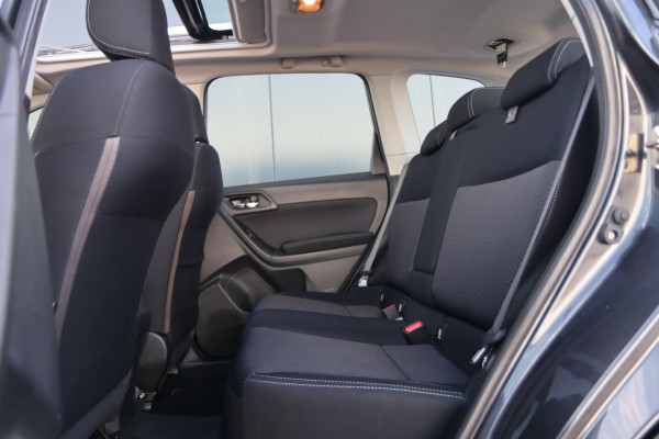 Subaru Forester 2.0 Premium / PANODAK / CAMERA / STOELVERW / TREKHAAK