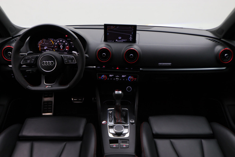 Audi RS3 Sportback 2.5 TFSI Quattro Matrix-LED, Panoramadak, B&O, ACC, RS-Zetels, Virtual Cockpit, 19''