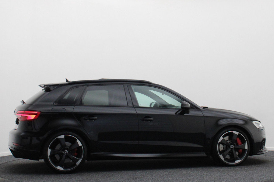 Audi RS3 Sportback 2.5 TFSI Quattro Matrix-LED, Panoramadak, B&O, ACC, RS-Zetels, Virtual Cockpit, 19''