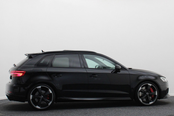 Audi RS3 Sportback 2.5 TFSI Quattro Matrix-LED, Panoramadak, B&O, ACC, RS-Zetels, Virtual Cockpit, 19''