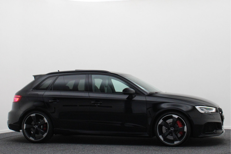 Audi RS3 Sportback 2.5 TFSI Quattro Matrix-LED, Panoramadak, B&O, ACC, RS-Zetels, Virtual Cockpit, 19''