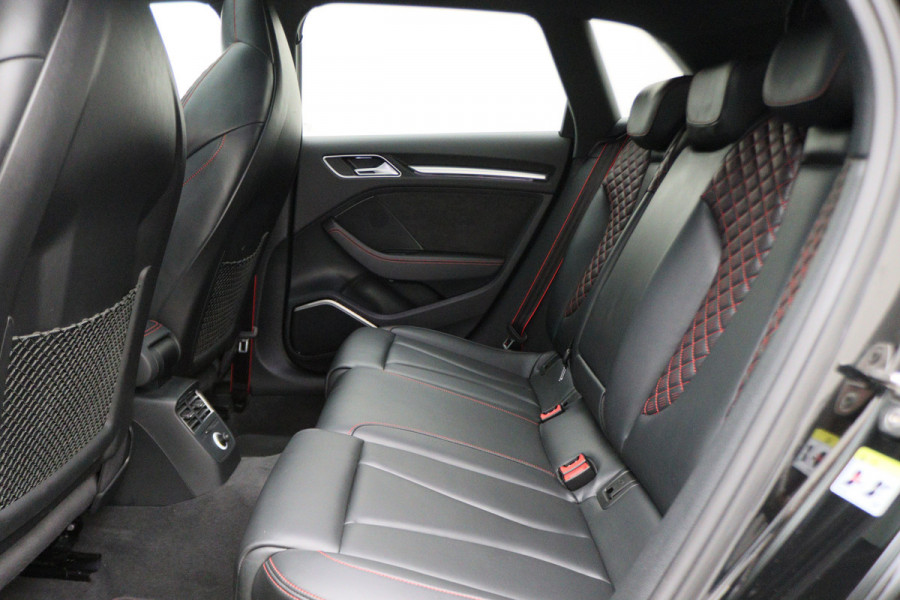 Audi RS3 Sportback 2.5 TFSI Quattro Matrix-LED, Panoramadak, B&O, ACC, RS-Zetels, Virtual Cockpit, 19''