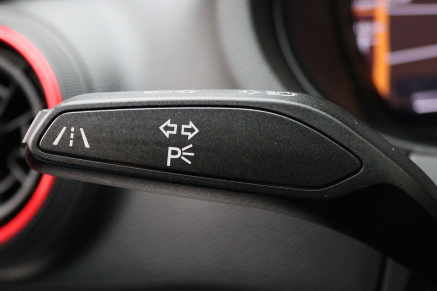 Audi RS3 Sportback 2.5 TFSI Quattro Matrix-LED, Panoramadak, B&O, ACC, RS-Zetels, Virtual Cockpit, 19''