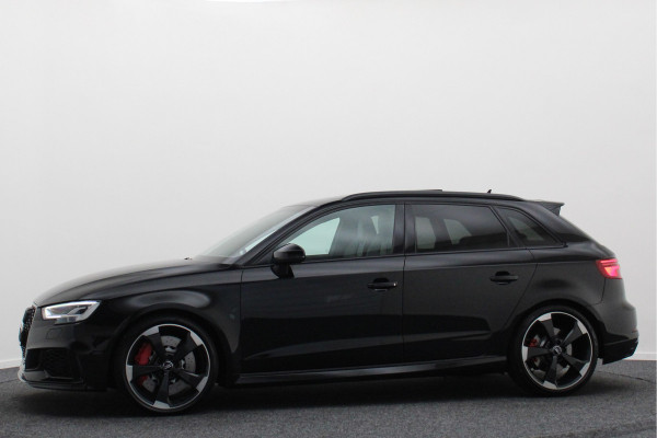Audi RS3 Sportback 2.5 TFSI Quattro Matrix-LED, Panoramadak, B&O, ACC, RS-Zetels, Virtual Cockpit, 19''