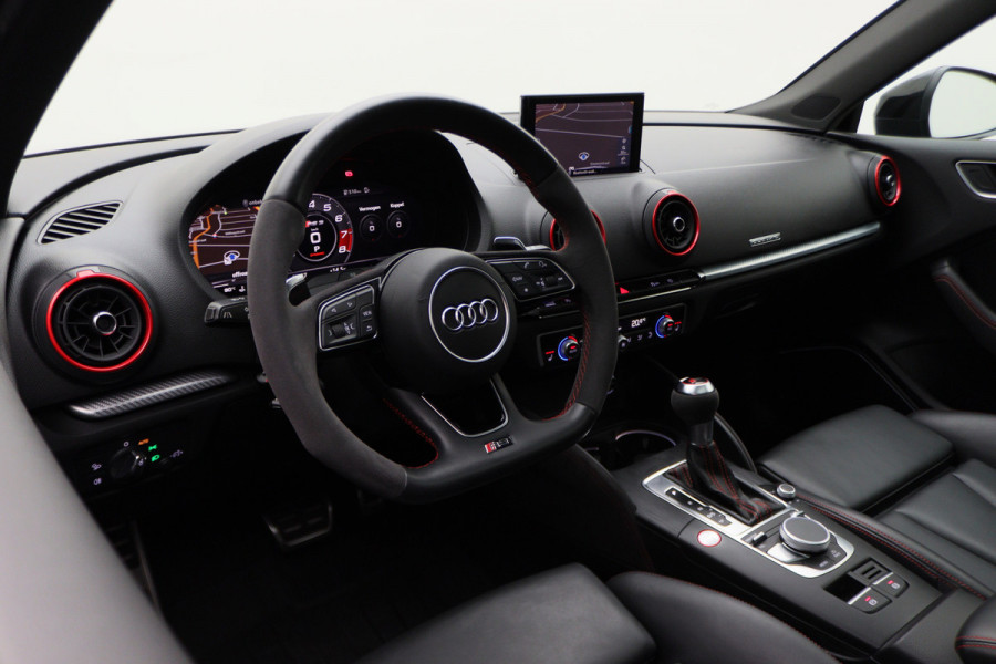 Audi RS3 Sportback 2.5 TFSI Quattro Matrix-LED, Panoramadak, B&O, ACC, RS-Zetels, Virtual Cockpit, 19''