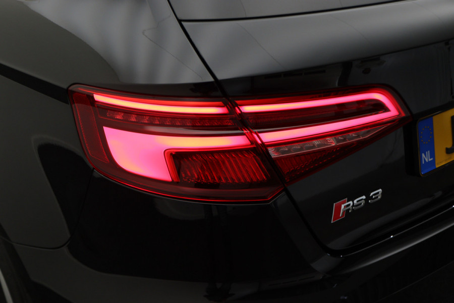 Audi RS3 Sportback 2.5 TFSI Quattro Matrix-LED, Panoramadak, B&O, ACC, RS-Zetels, Virtual Cockpit, 19''