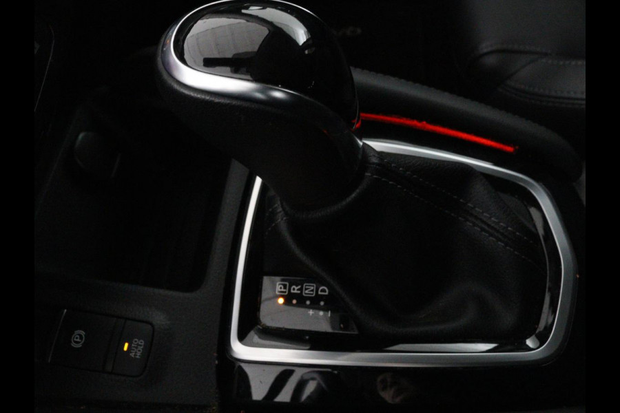 Nissan QASHQAI 1.3 DIG-T Tekna | Automaat | Panoramadak | Elektrische stoelen | Stoelverwarming | Adaptive cruise | Navigatie | 360 Camera | Full LED