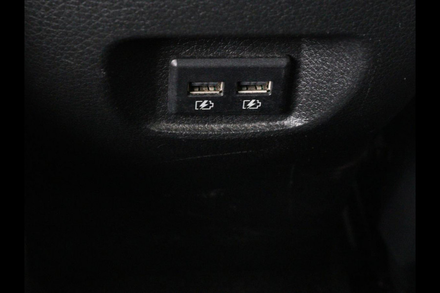 Nissan QASHQAI 1.3 DIG-T Tekna | Automaat | Panoramadak | Elektrische stoelen | Stoelverwarming | Adaptive cruise | Navigatie | 360 Camera | Full LED