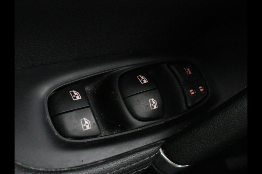 Nissan QASHQAI 1.3 DIG-T Tekna | Automaat | Panoramadak | Elektrische stoelen | Stoelverwarming | Adaptive cruise | Navigatie | 360 Camera | Full LED