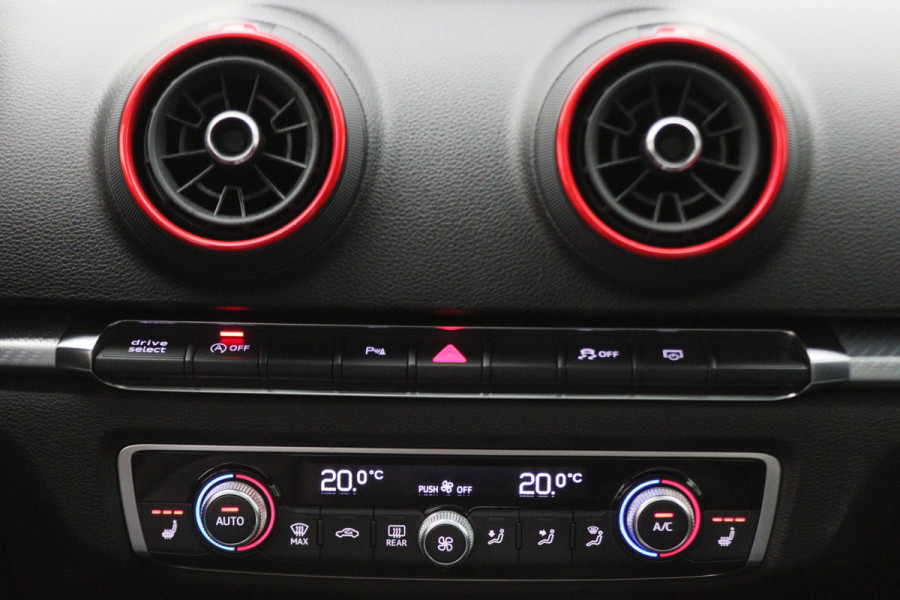 Audi RS3 Sportback 2.5 TFSI Quattro Matrix-LED, Panoramadak, B&O, ACC, RS-Zetels, Virtual Cockpit, 19''