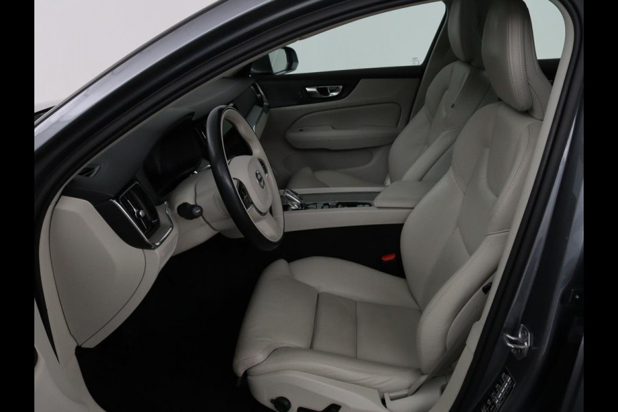 Volvo V60 2.0 B4 Inscription | Panoramadak | Trekhaak | Leder | Stoel & stuurverwarming | Head-Up | Adaptive cruise | Harman/Kardon | 360 camera | Carplay | Navigatie | Memory | Full LED | Keyless
