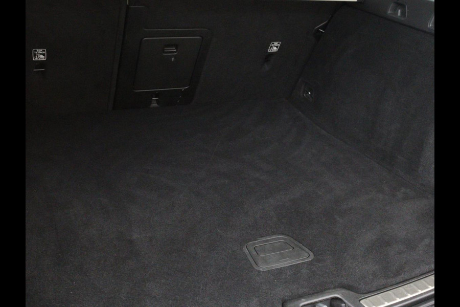 Volvo V60 2.0 B4 Inscription | Panoramadak | Trekhaak | Leder | Stoel & stuurverwarming | Head-Up | Adaptive cruise | Harman/Kardon | 360 camera | Carplay | Navigatie | Memory | Full LED | Keyless