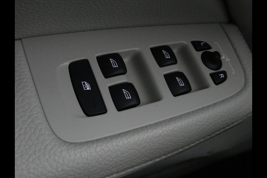 Volvo V60 2.0 B4 Inscription | Panoramadak | Trekhaak | Leder | Stoel & stuurverwarming | Head-Up | Adaptive cruise | Harman/Kardon | 360 camera | Carplay | Navigatie | Memory | Full LED | Keyless