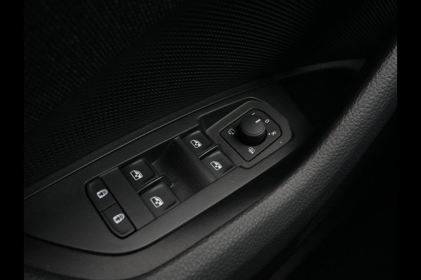 Škoda Kodiaq 1.5 TSI 150pk DSG MHEV First Edition 7 persoons Navigatie Camera Trekhaak Stoelverwarming 45