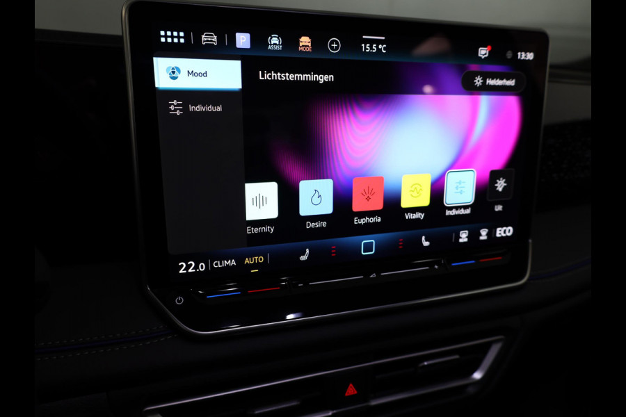 Volkswagen Tiguan R-Line-Edition 1.5 eHybrid 150 kW / 204 pk SUV 6 v