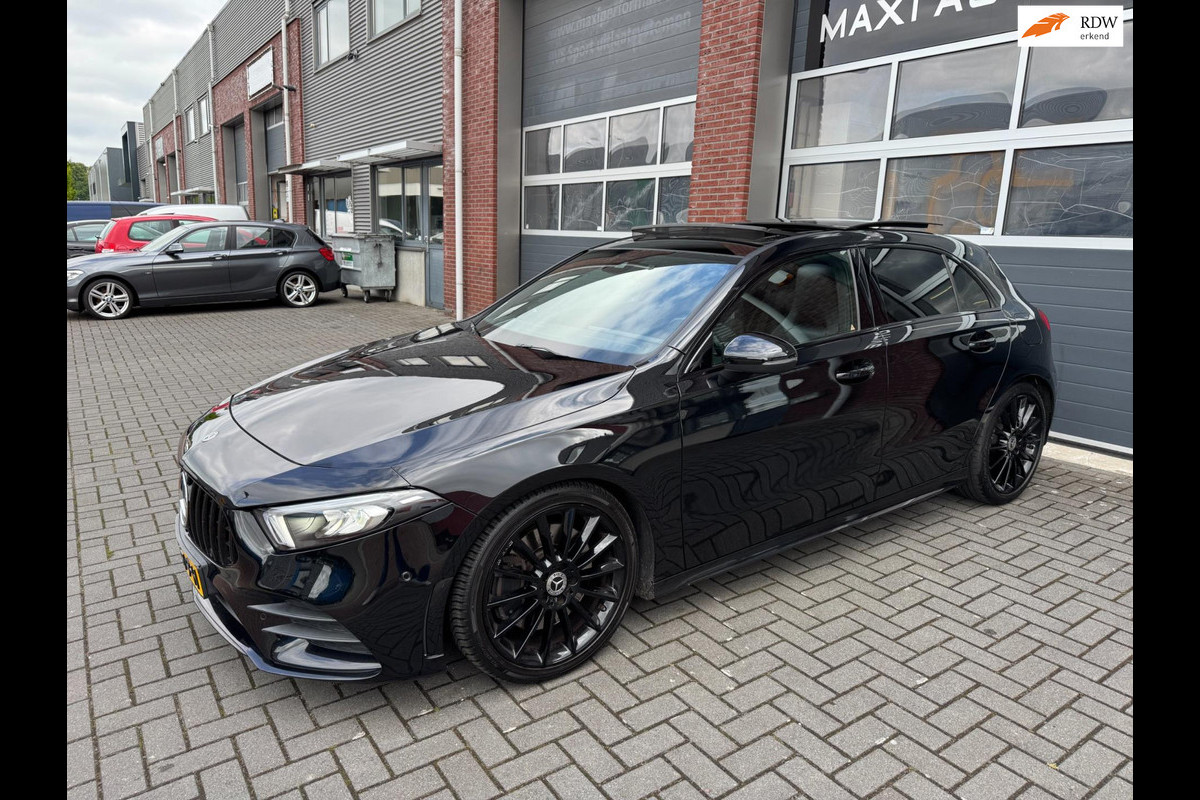 Mercedes-Benz A-Klasse A250 AUT AMG LED Pano Widescreen Navi