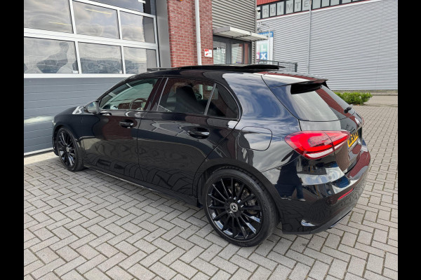 Mercedes-Benz A-Klasse A250 AUT AMG LED Pano Widescreen Navi