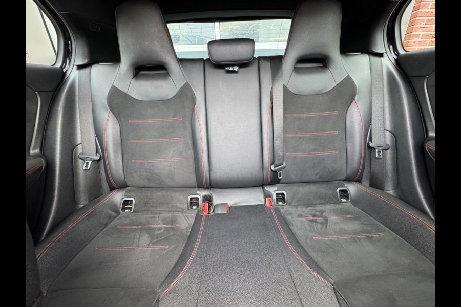 Mercedes-Benz A-Klasse A250 AUT AMG LED Pano Widescreen Navi