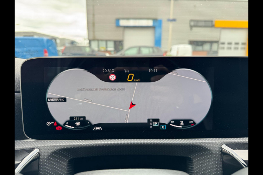 Mercedes-Benz A-Klasse A250 AUT AMG LED Pano Widescreen Navi