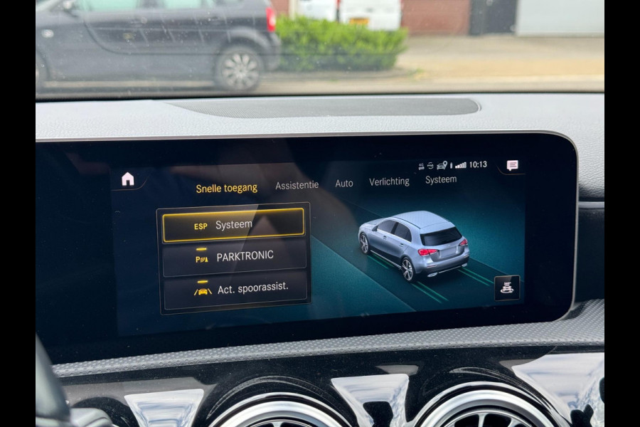 Mercedes-Benz A-Klasse A250 AUT AMG LED Pano Widescreen Navi