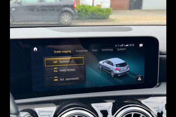 Mercedes-Benz A-Klasse A250 AUT AMG LED Pano Widescreen Navi
