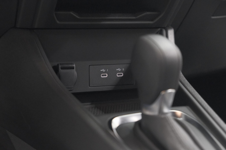 Renault Captur Mild Hybrid 160 EDC Techno | Camera | Navigatie | Apple Carplay | Pack Full Screen