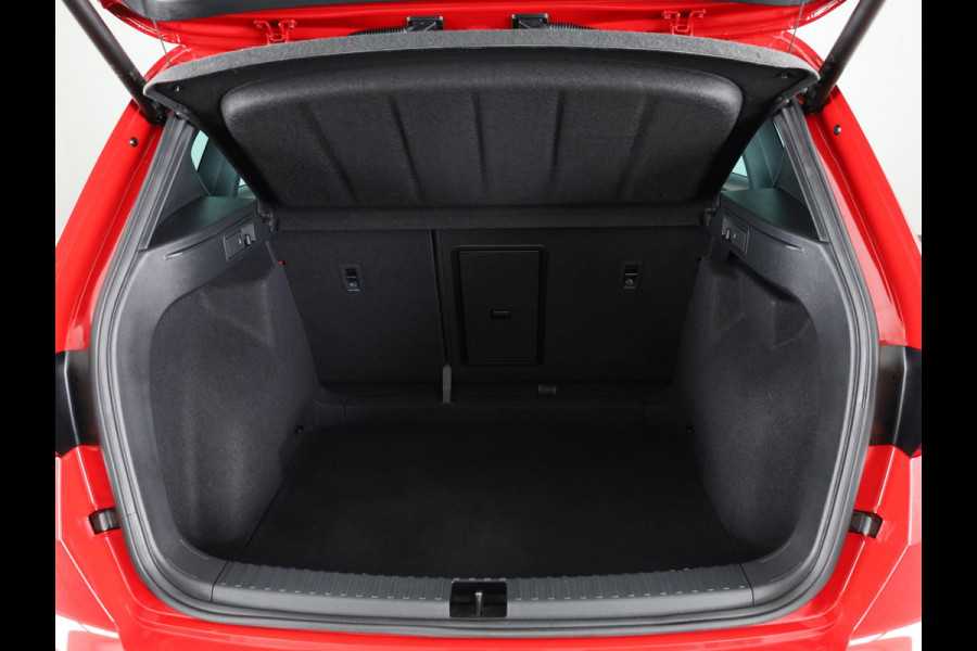 Seat Ateca 1.5 TSI 150 pk FR Business Intense DSG | Panoramadak | 19 inch | Beats Audio | Navigatie |  Parkeersensoren incl Park-assist | Stoelverwarming