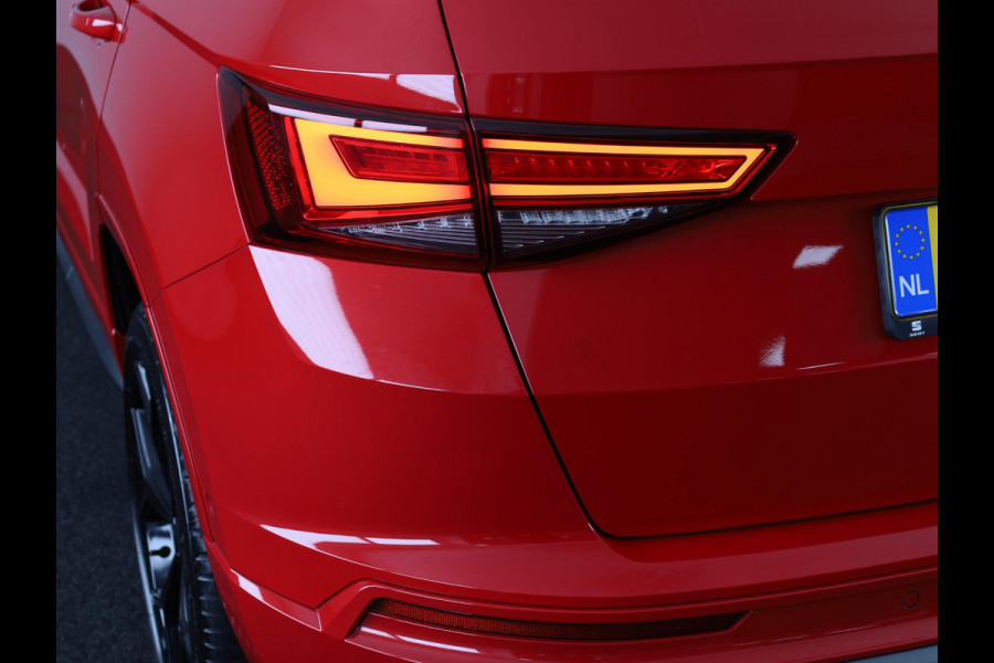 Seat Ateca 1.5 TSI 150 pk FR Business Intense DSG | Panoramadak | 19 inch | Beats Audio | Navigatie |  Parkeersensoren incl Park-assist | Stoelverwarming
