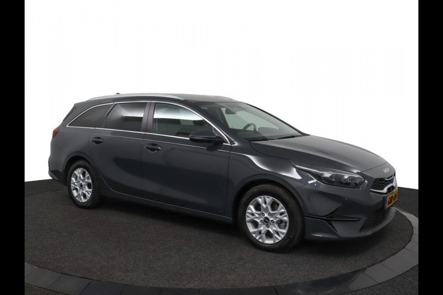 Kia Ceed Sportswagon 1.5 T-GDi DynamicPlusLine Apple Carplay/Android Auto - Cruise Control Adaptief - Dodehoekdetectie - Navigatiesysteem - Stuur/Stoelverwarming - Fabrieksgarantie tot 08-2031