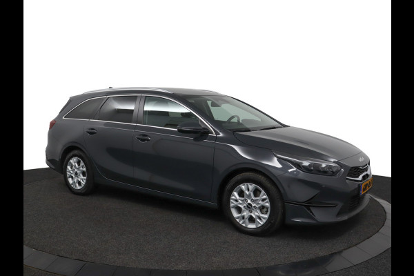 Kia Ceed Sportswagon 1.5 T-GDi DynamicPlusLine Apple Carplay/Android Auto - Cruise Control Adaptief - Dodehoekdetectie - Navigatiesysteem - Stuur/Stoelverwarming - Fabrieksgarantie tot 08-2031