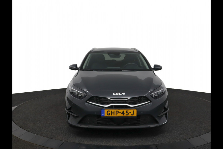 Kia Ceed Sportswagon 1.5 T-GDi DynamicPlusLine Apple Carplay/Android Auto - Cruise Control Adaptief - Dodehoekdetectie - Navigatiesysteem - Stuur/Stoelverwarming - Fabrieksgarantie tot 08-2031