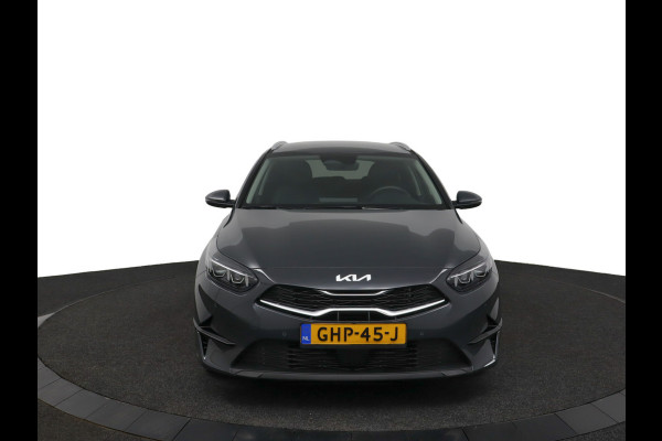 Kia Ceed Sportswagon 1.5 T-GDi DynamicPlusLine Apple Carplay/Android Auto - Cruise Control Adaptief - Dodehoekdetectie - Navigatiesysteem - Stuur/Stoelverwarming - Fabrieksgarantie tot 08-2031